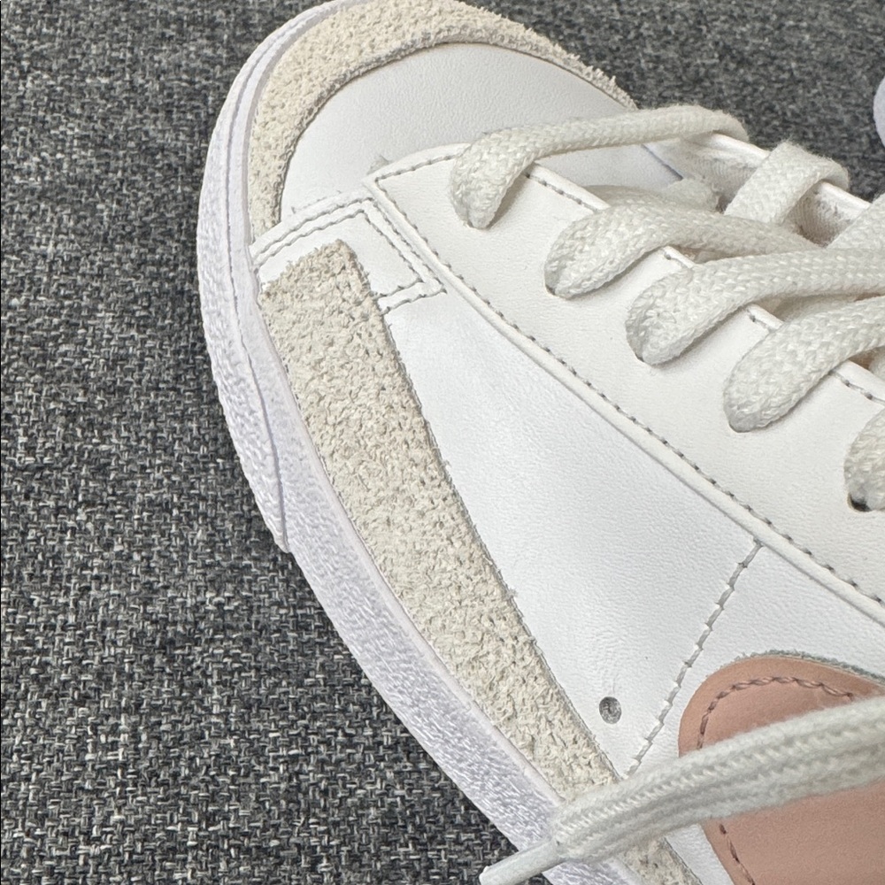 Nike Women's white and Pink Sneakers women’s size 10.5 New without a box - Picture 8 of 8